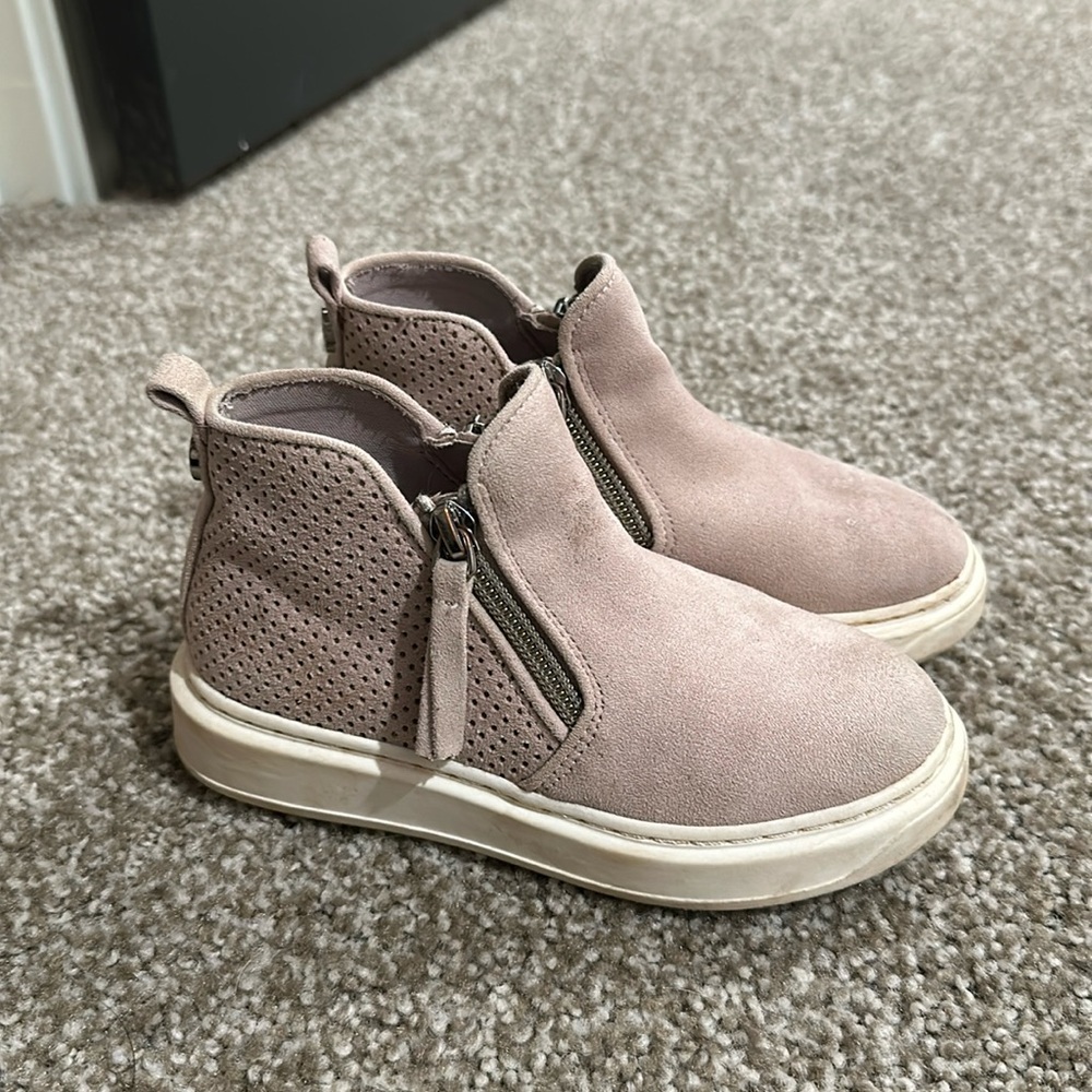 Girls Pink Booties
